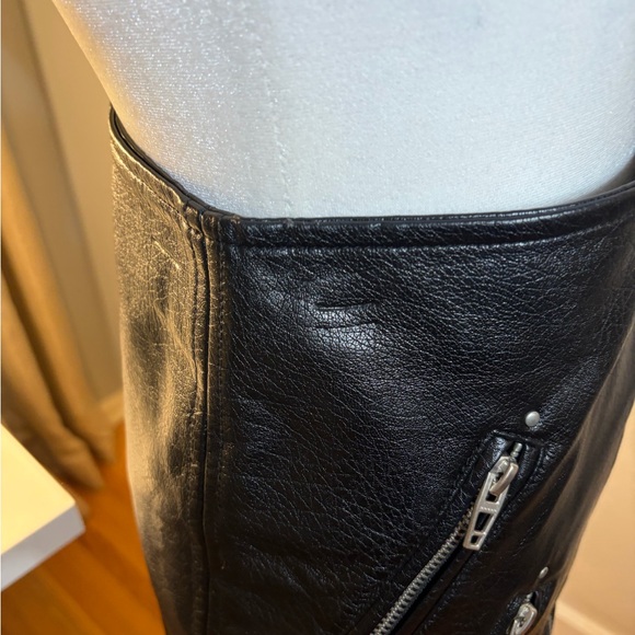 Blank NYC Black Asymmetrical Leather Skirt - Picture 3 of 12